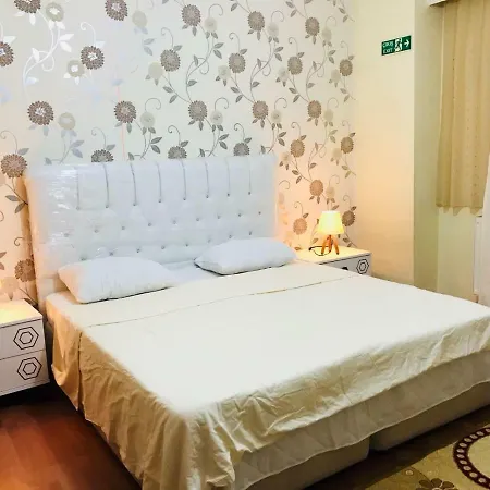 Adam Apart 公寓式酒店 *